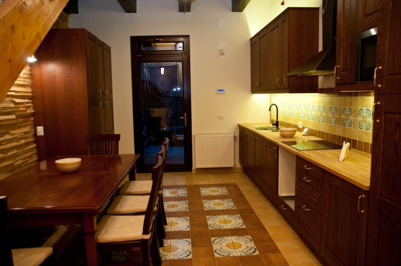Arina Apartments Braszów Zewnętrze zdjęcie
